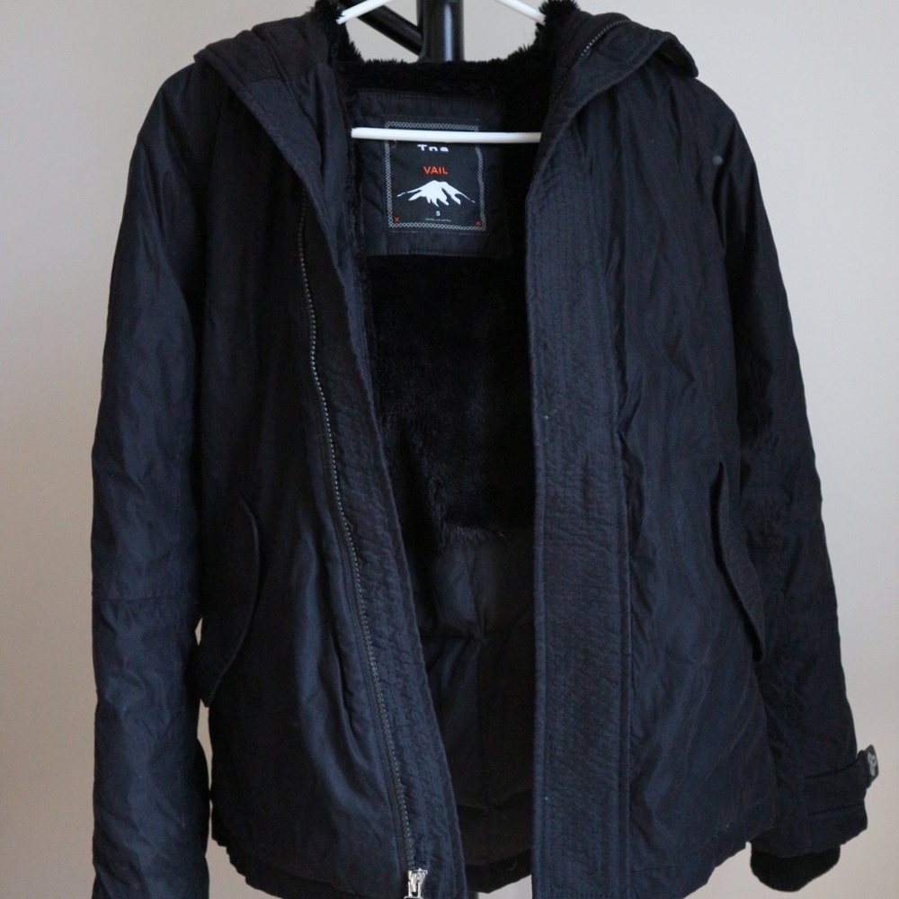 Aritzia Black Vail Jacket